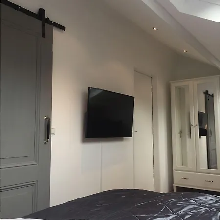 House * זנדוורט