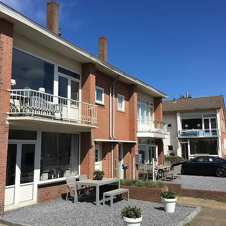 Apartman House *