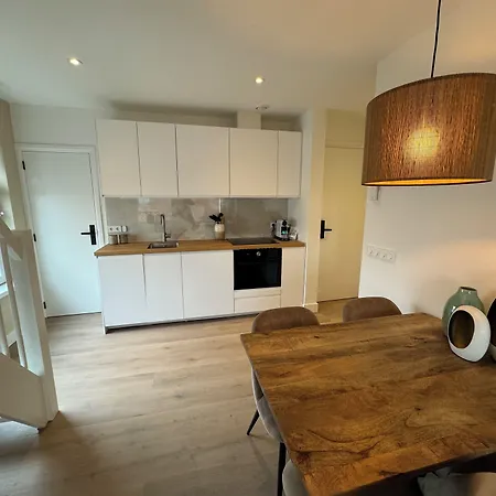 House Apartment *