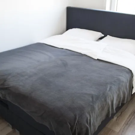 House Apartment *