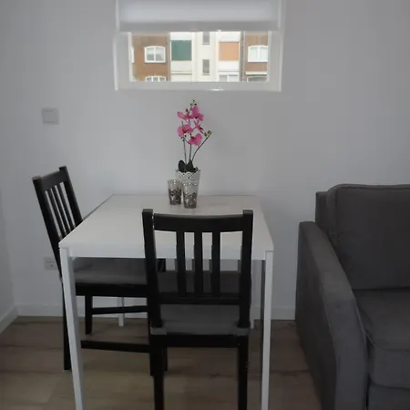 Apartman House *